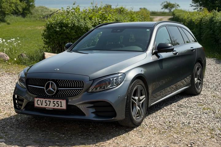 Grå Mercedes C200 fra 2020