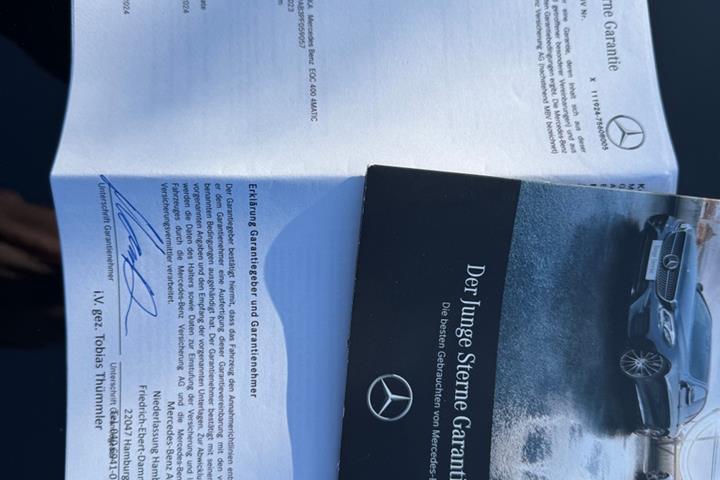 Sort Mercedes EQC400 fra 2023
