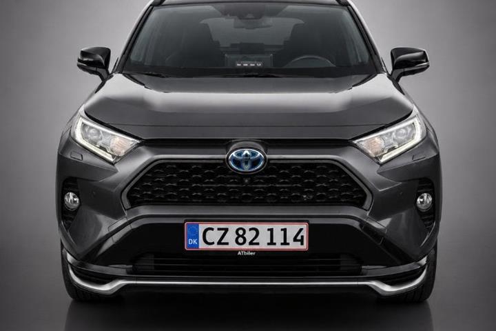 Grå Toyota RAV4 fra 2021