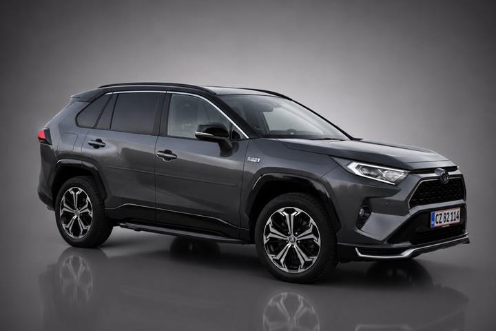 Grå Toyota RAV4 fra 2021