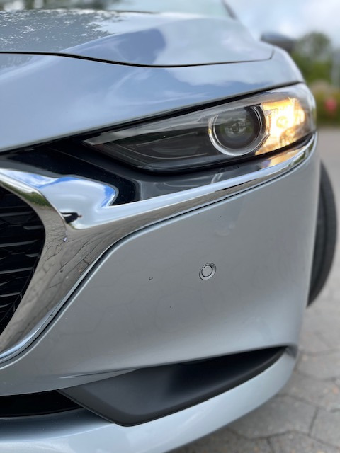 Grå Mazda 3 fra 2020