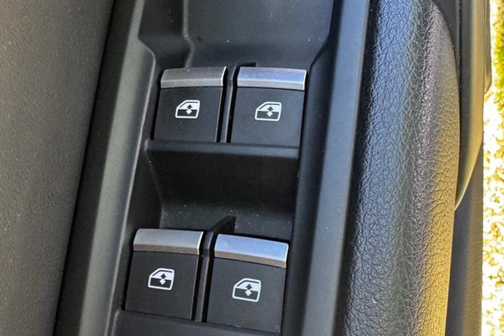 Grå Audi Q5 fra 2021