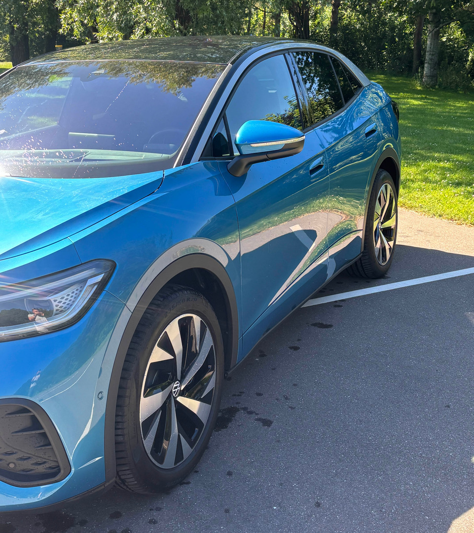 Blå VW ID.5 fra 2024