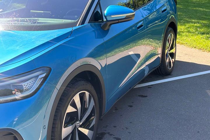 Blå VW ID.5 fra 2024