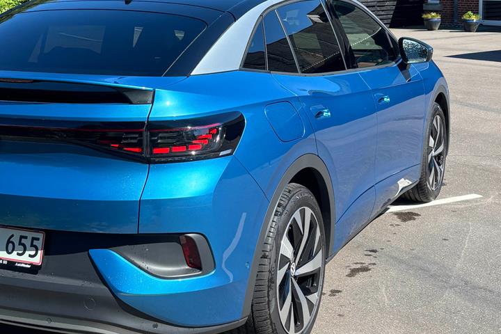 Blå VW ID.5 fra 2024