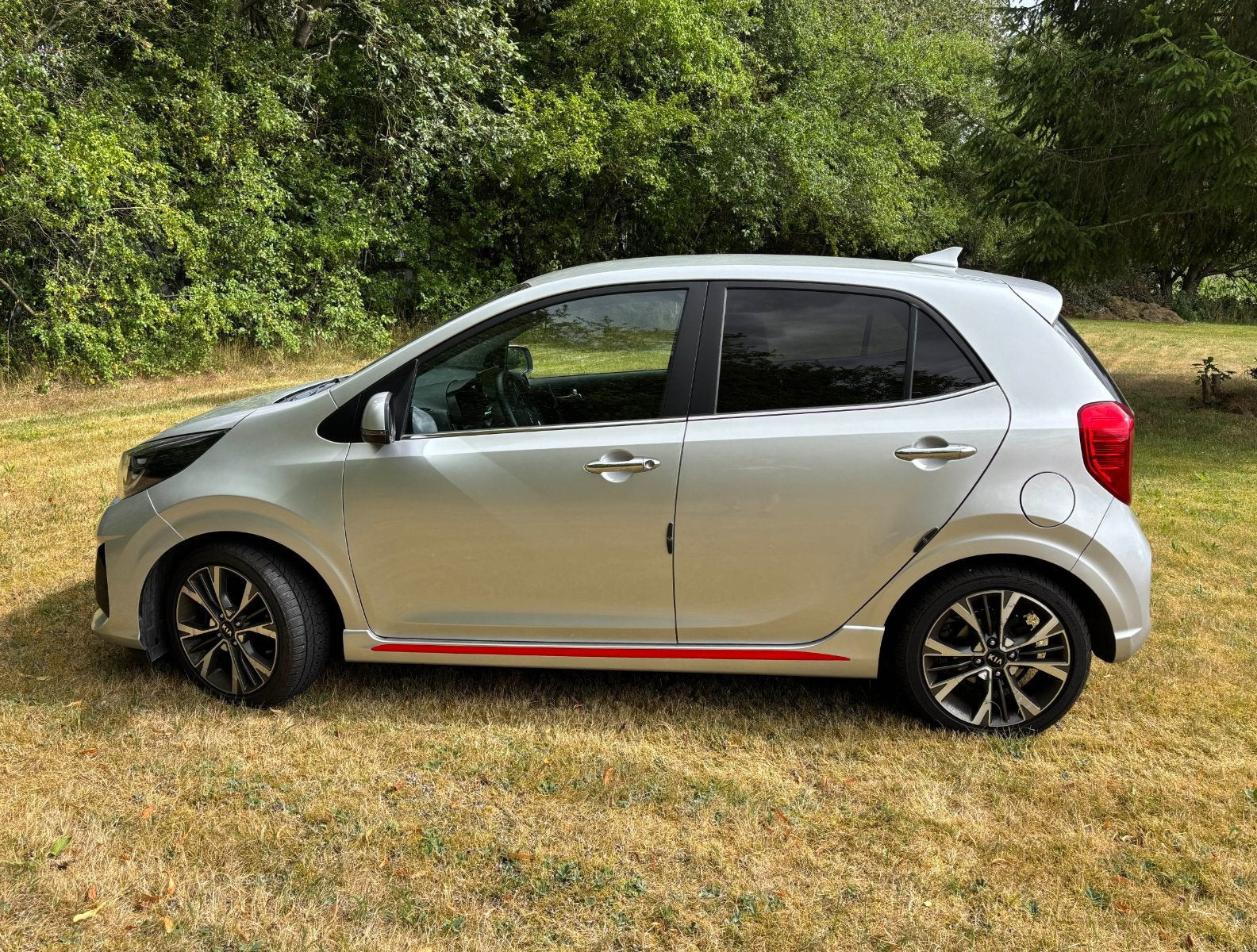Sølv Kia Picanto fra 2020