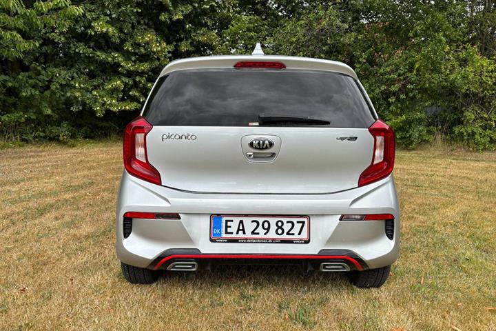 Sølv Kia Picanto fra 2020
