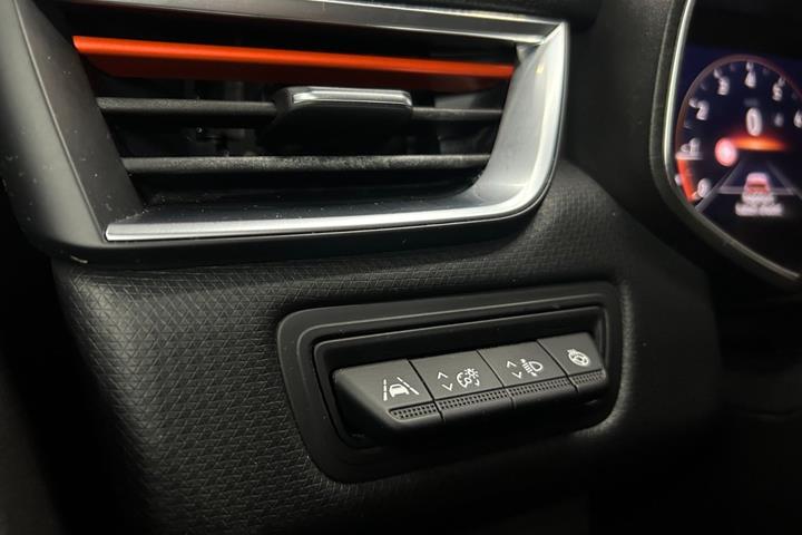 Orange Renault Clio V fra 2021