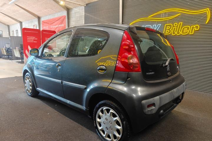 undefined Peugeot 107 fra 2012
