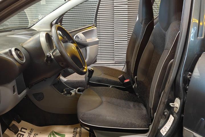 undefined Peugeot 107 fra 2012