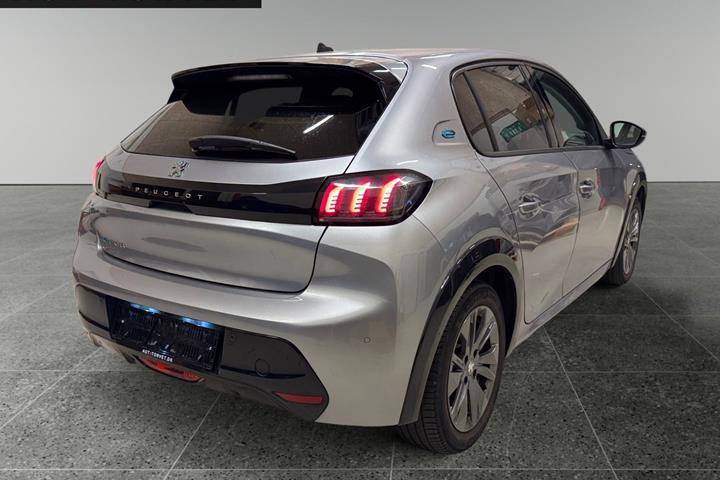 Grå Peugeot e-208 fra 2020