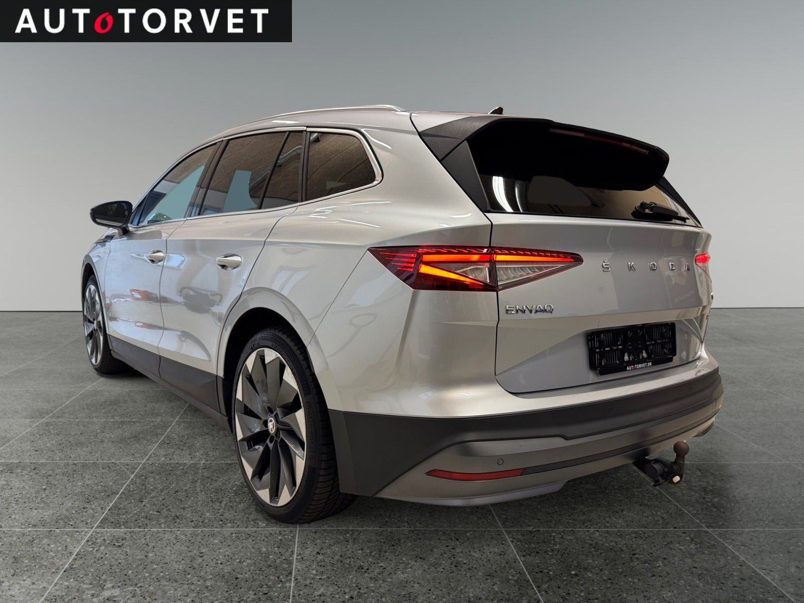 Sølv Skoda Enyaq fra 2021