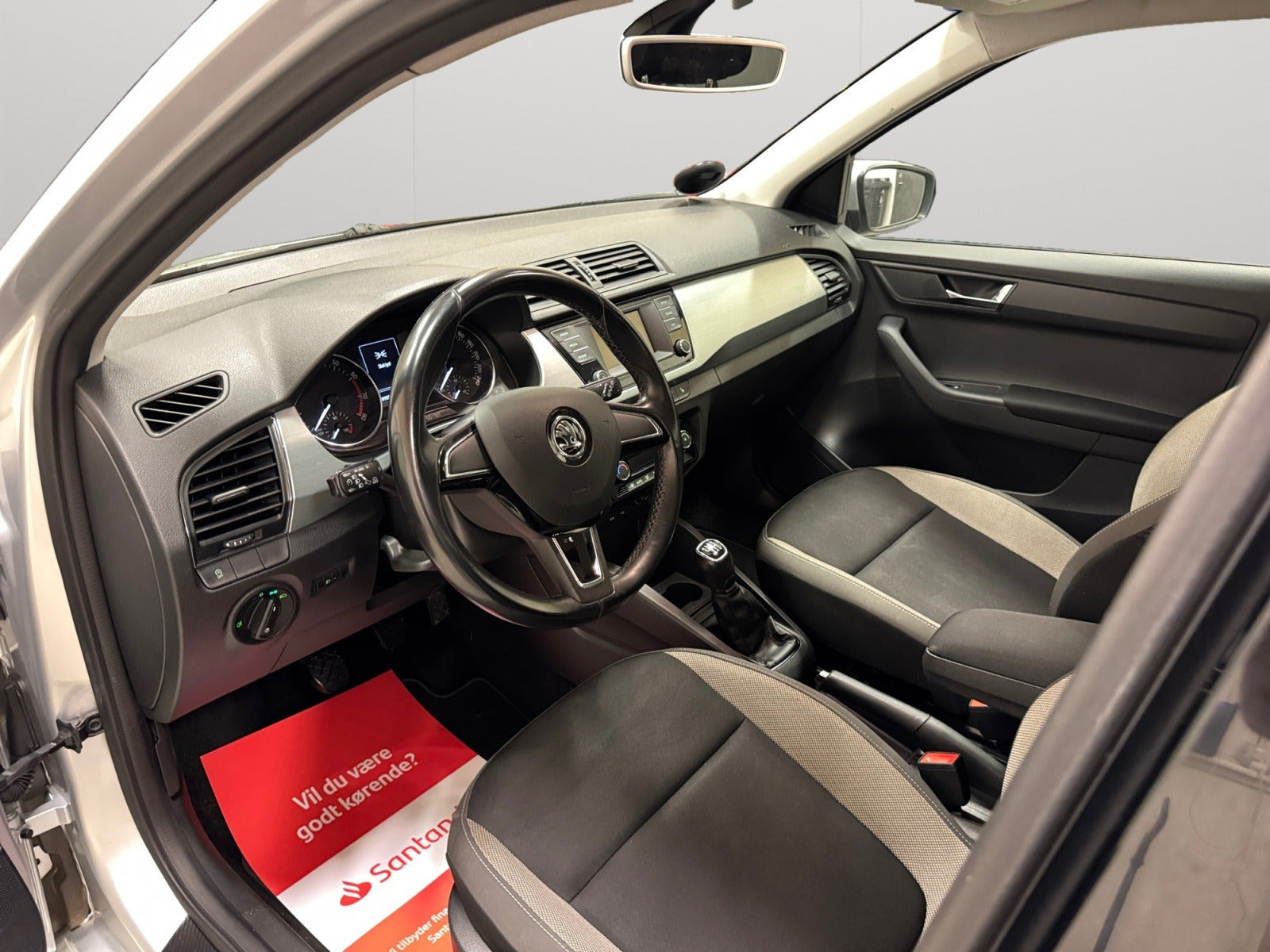 Sølv Skoda Fabia fra 2018