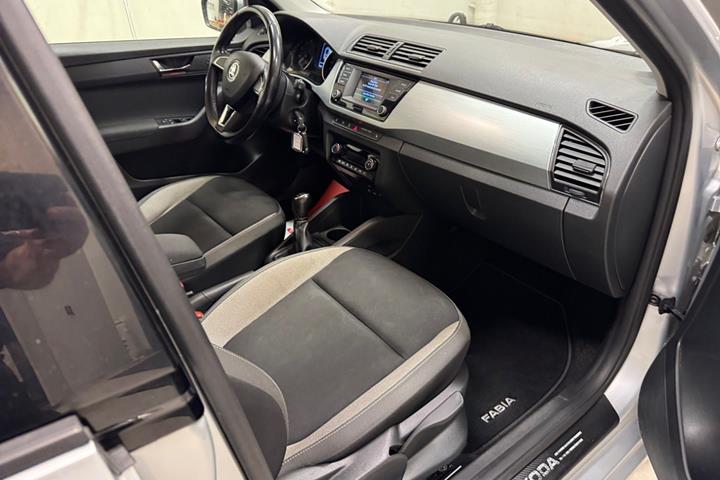 Sølv Skoda Fabia fra 2018