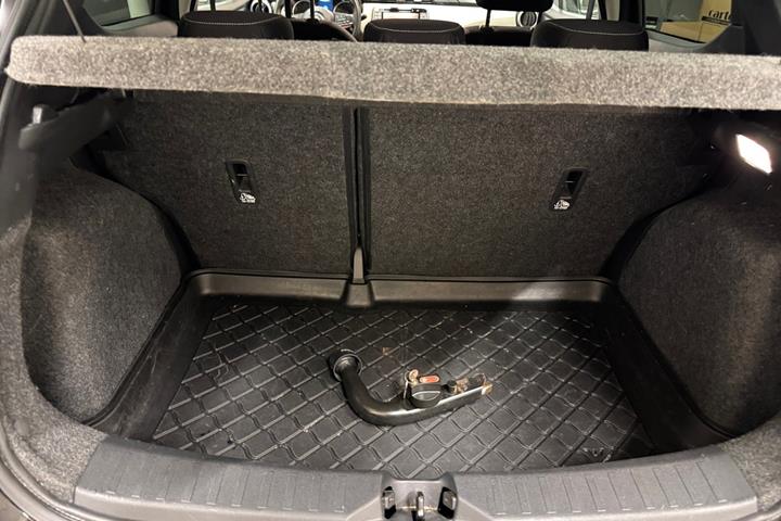 Sort Nissan Micra fra 2017