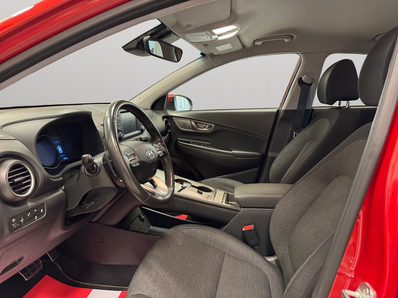 Rød Hyundai Kona fra 2020