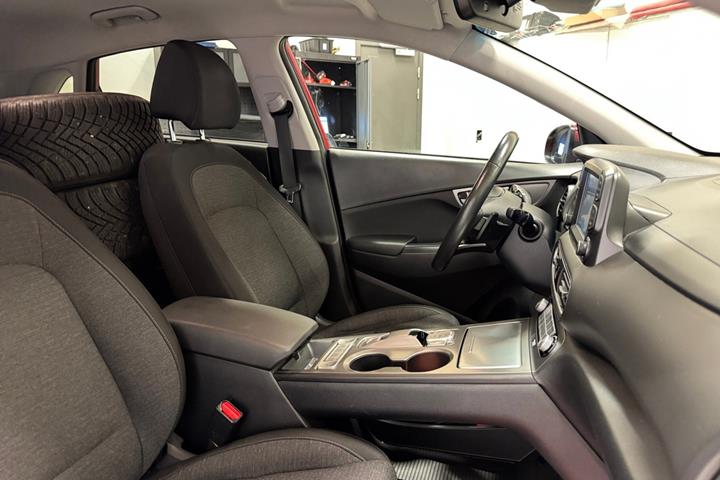 Rød Hyundai Kona fra 2020
