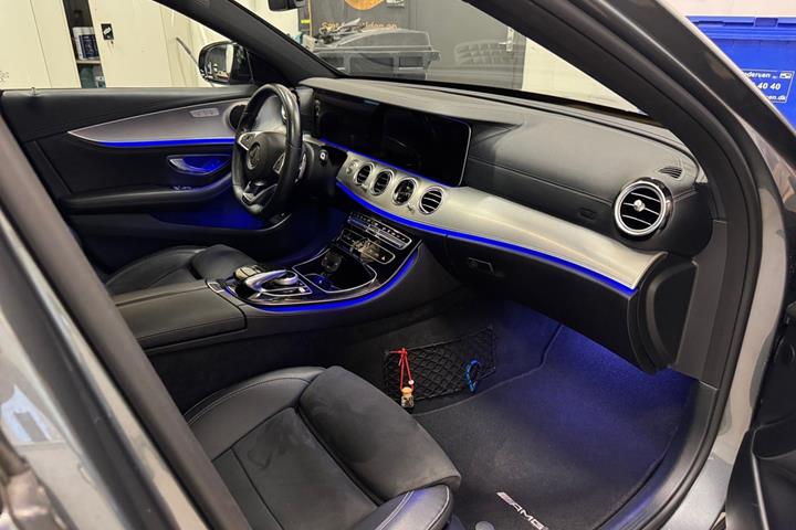 Grå Mercedes E350 d fra 2017