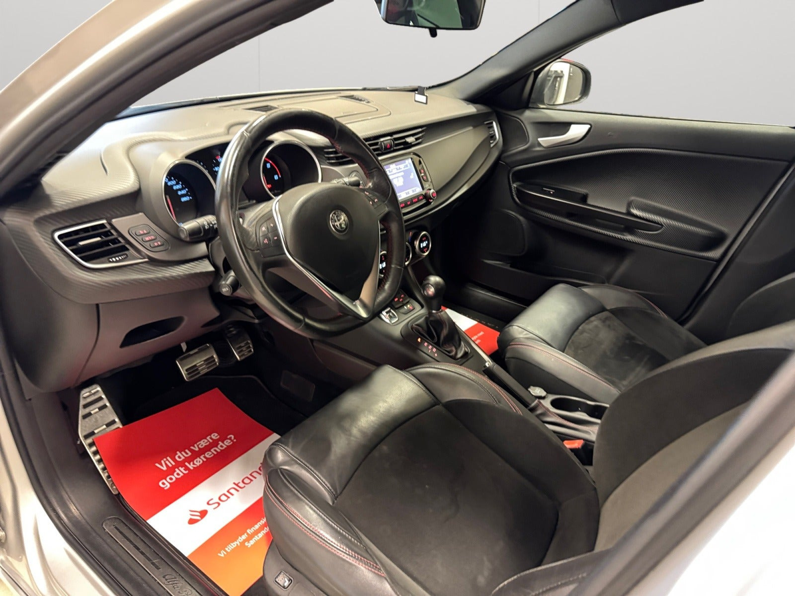 Sølv Alfa Romeo Giulietta fra 2017