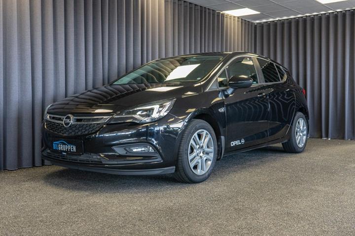 Sort Opel Astra fra 2017