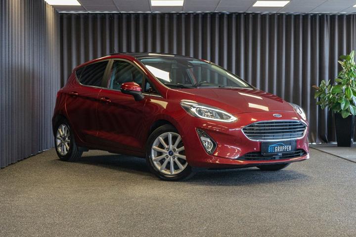 Rød Ford Fiesta fra 2018
