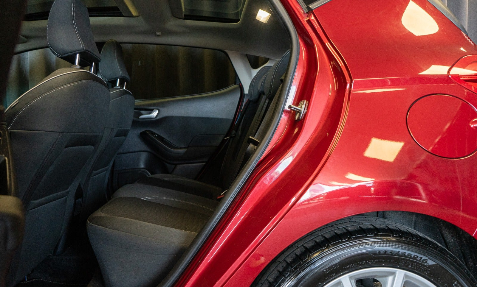 Rød Ford Fiesta fra 2018