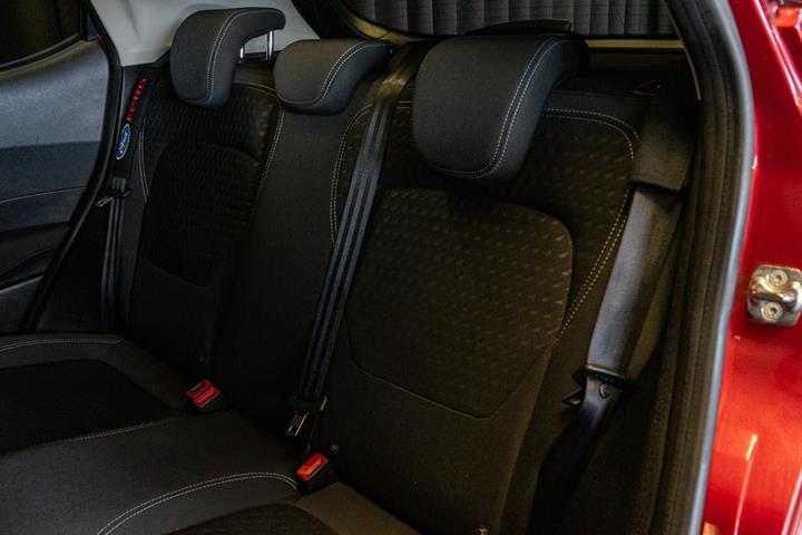 Rød Ford Fiesta fra 2018