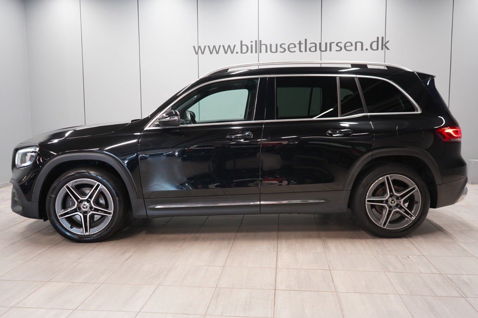 Sort Mercedes GLB200 d fra 2020