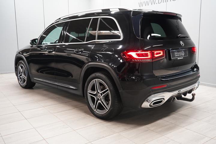Sort Mercedes GLB200 d fra 2020