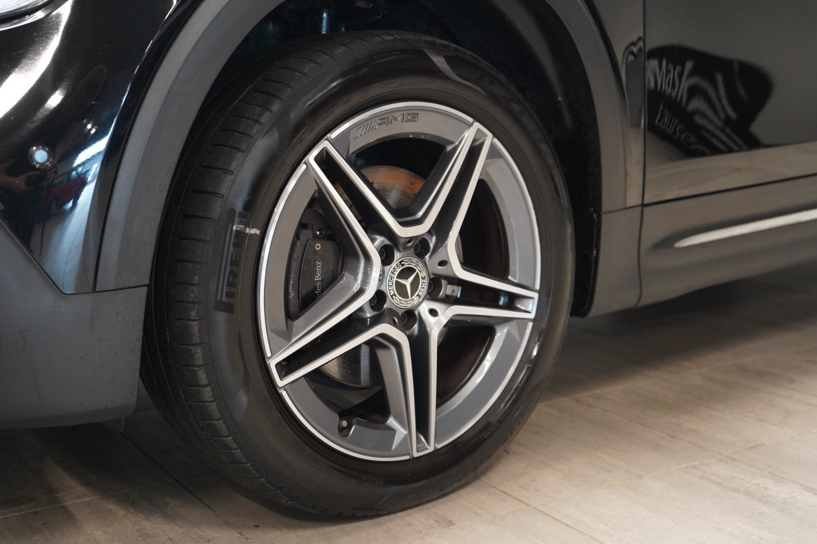 Sort Mercedes GLB200 d fra 2020