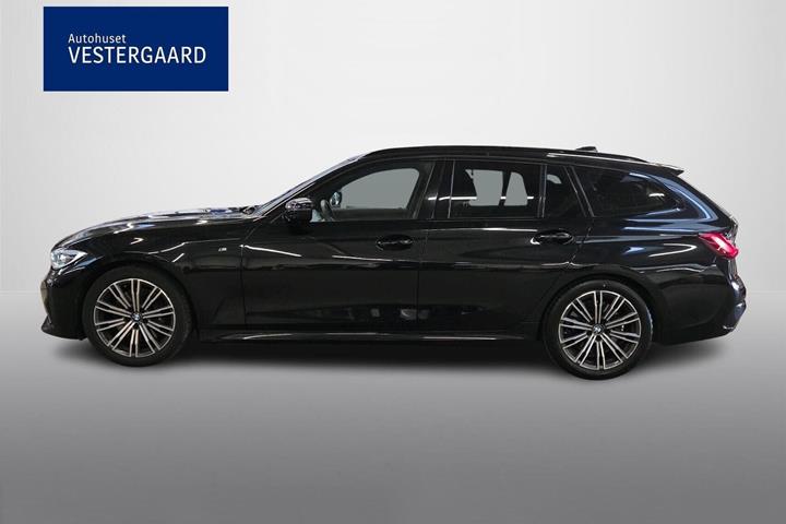 Sort BMW 330i fra 2020