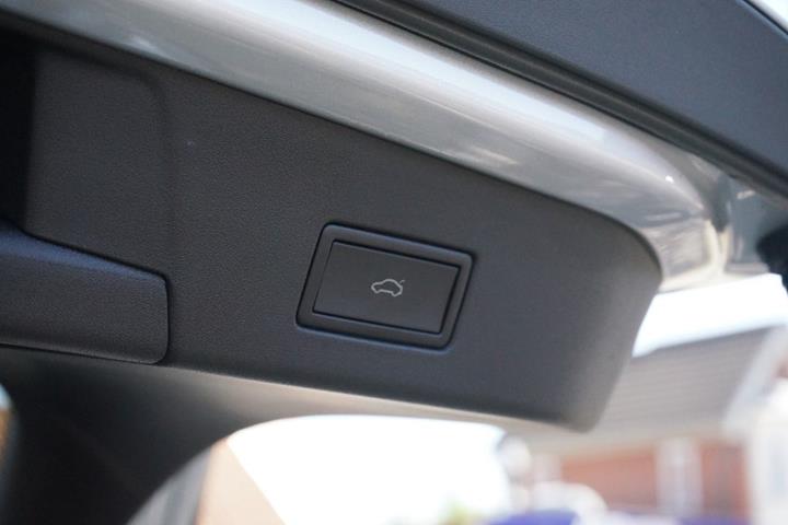 Sølv VW ID.5 fra 2026