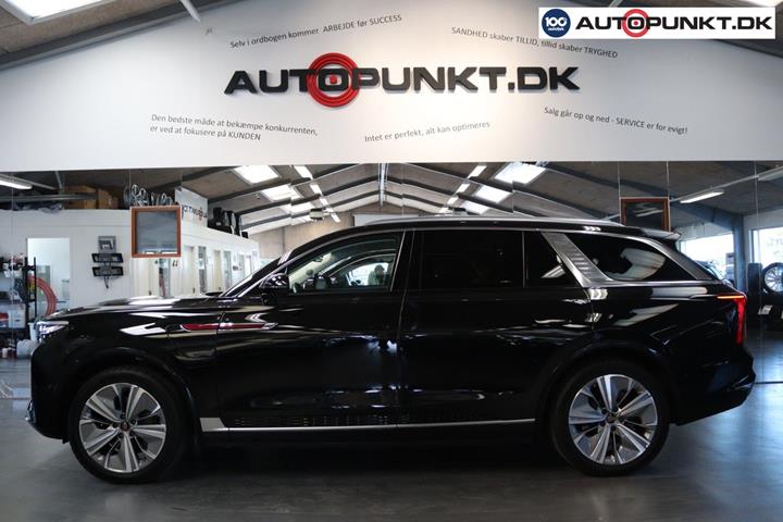 Sort Hongqi E-HS9 fra 2024