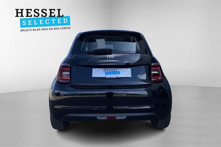 Sort Fiat 500e fra 2023