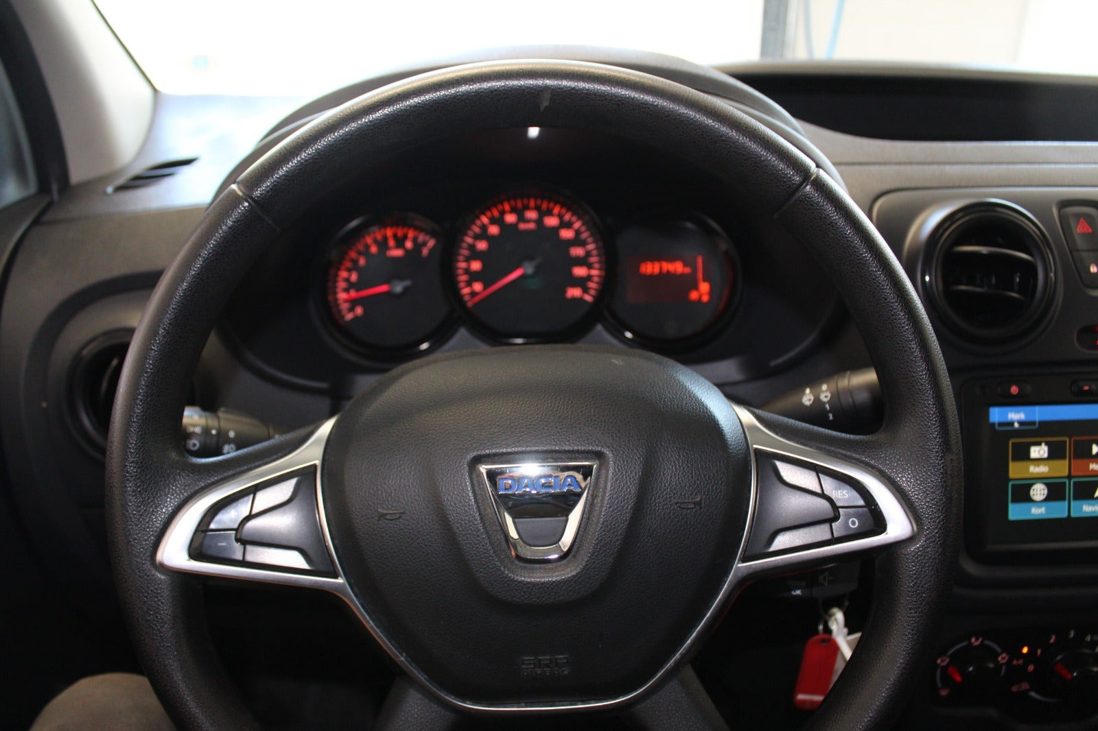 Hvid Dacia Dokker fra 2019