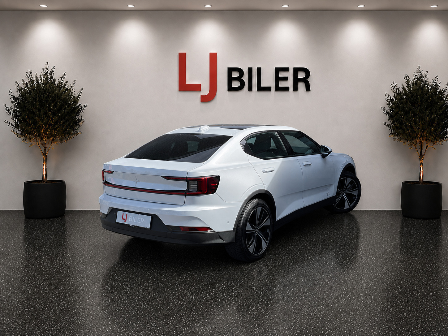 Hvid Polestar 2 fra 2023