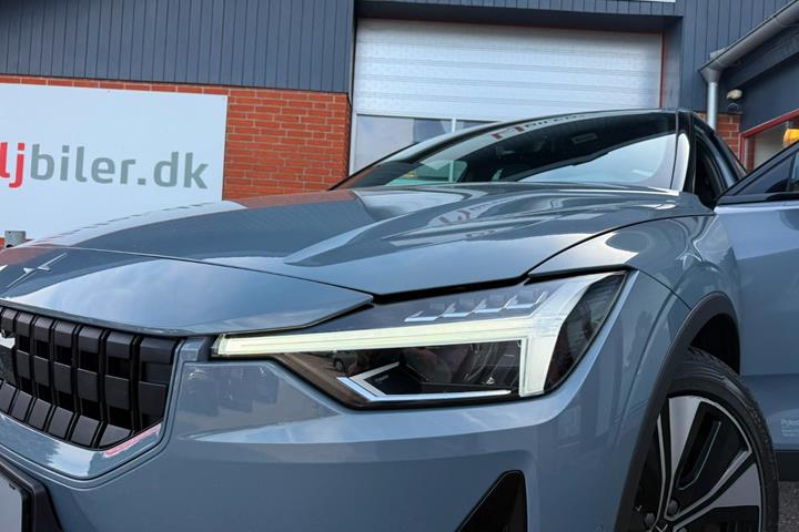 Grå Polestar 2 fra 2023