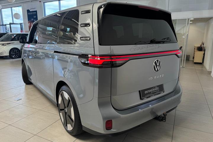 Grå VW ID.Buzz fra 2025