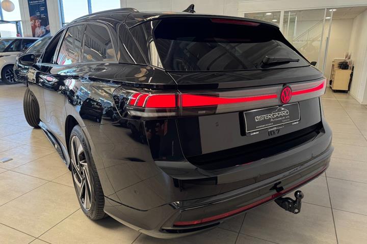 Sort VW ID.7 fra 2025