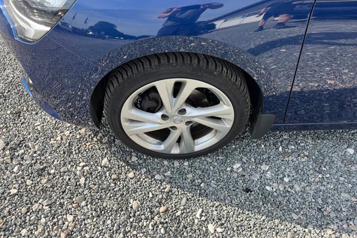 Blå Opel Corsa fra 2020
