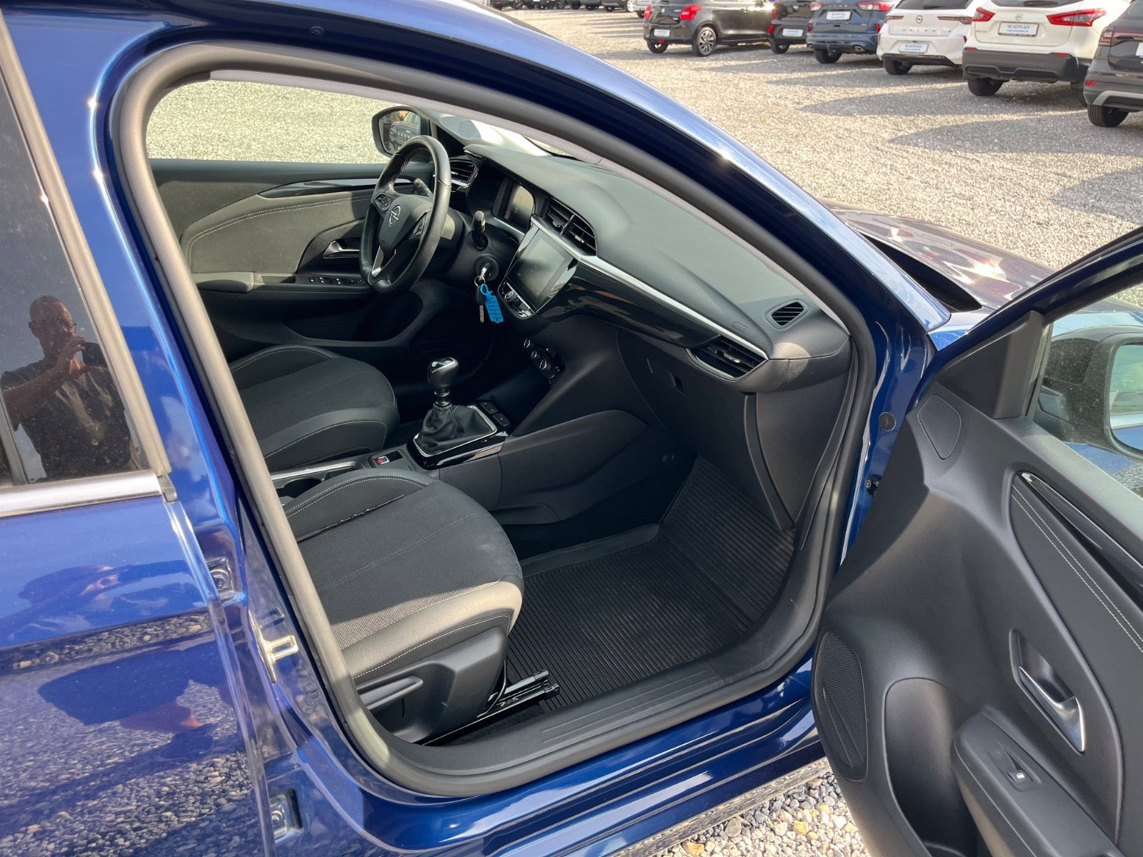 Blå Opel Corsa fra 2020