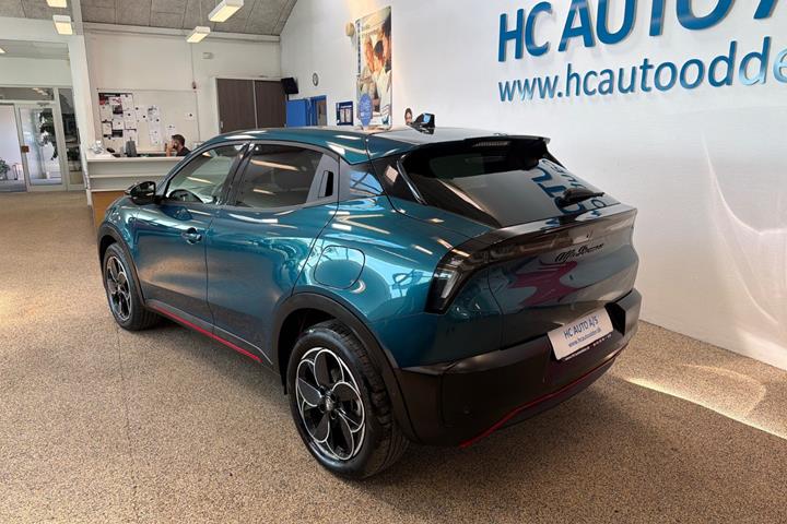 Blå Alfa Romeo Junior fra 2025