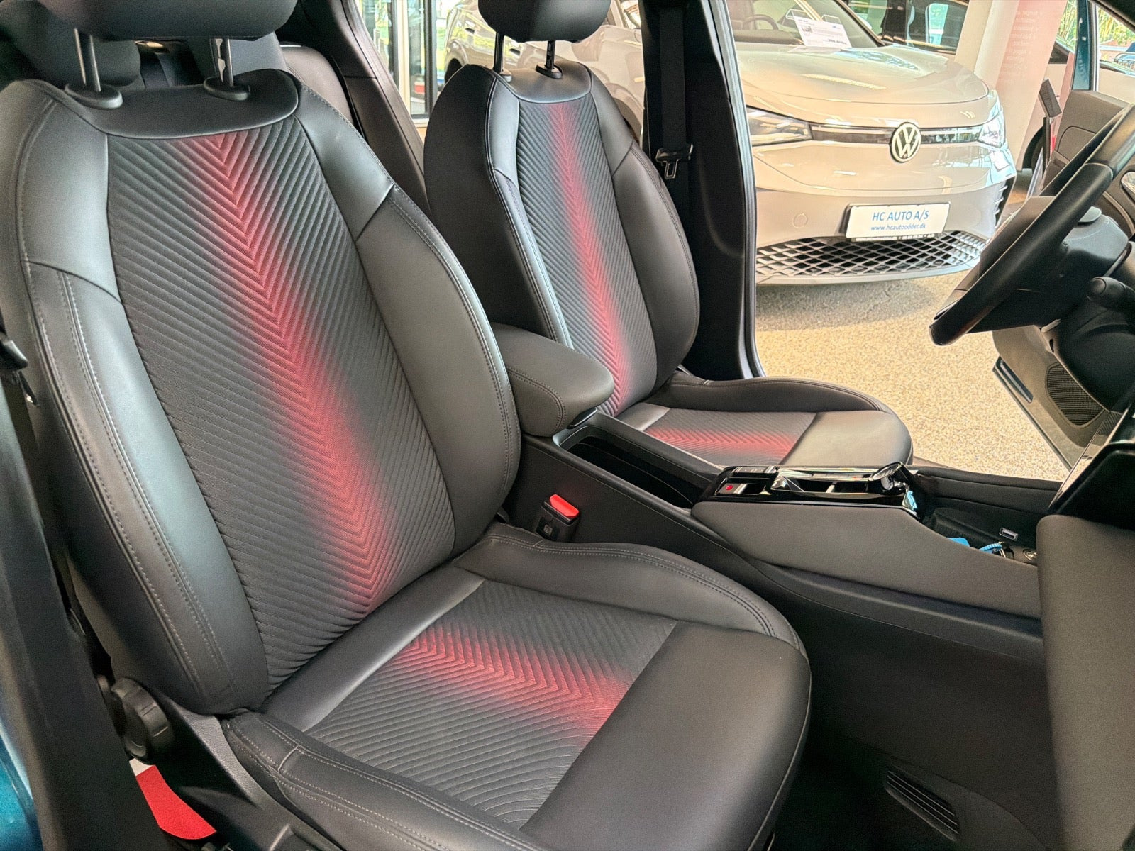 Blå Alfa Romeo Junior fra 2025