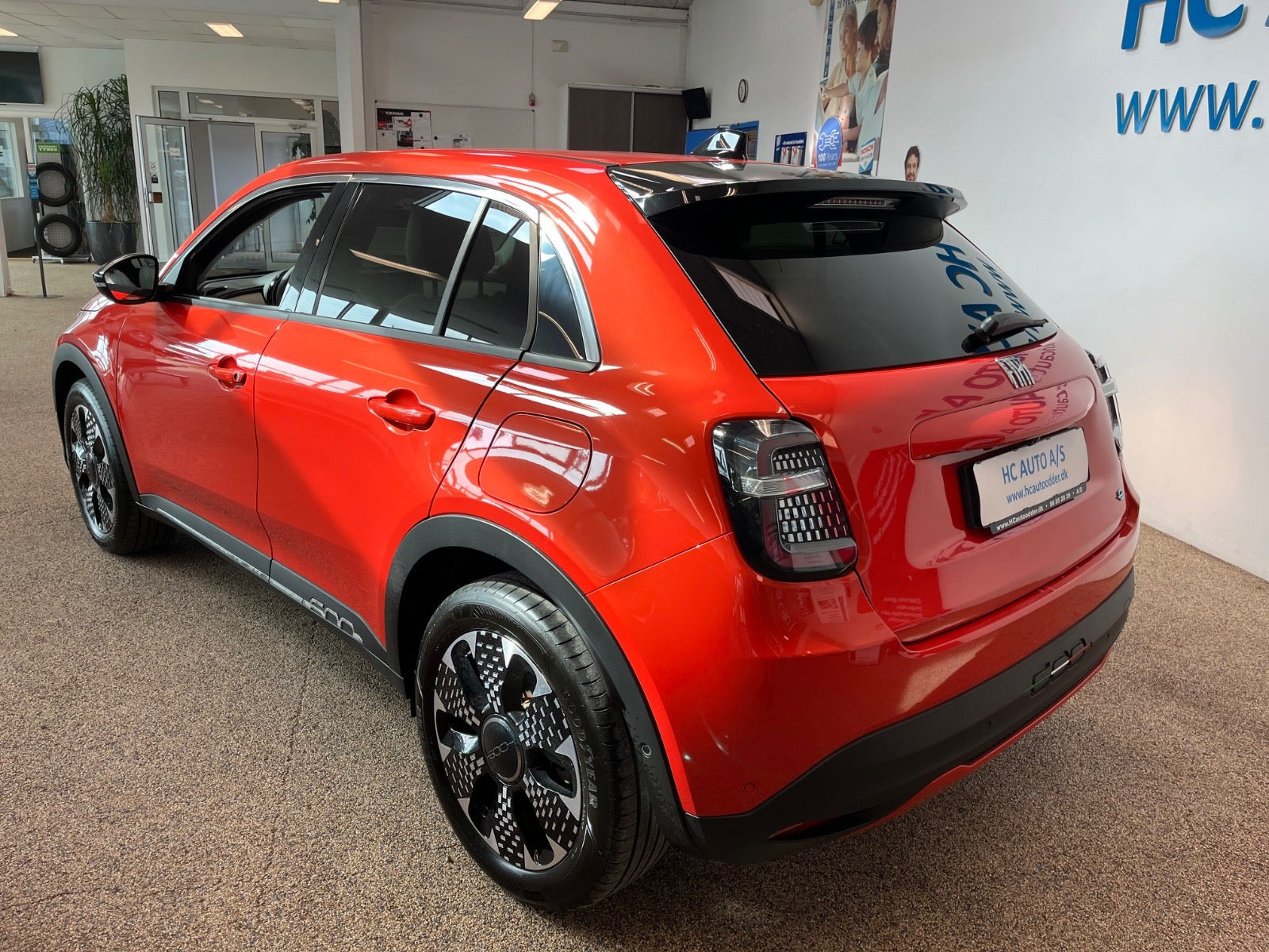 Orange Fiat 600e fra 2024