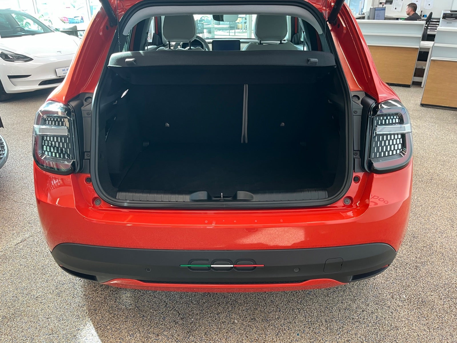 Orange Fiat 600e fra 2024