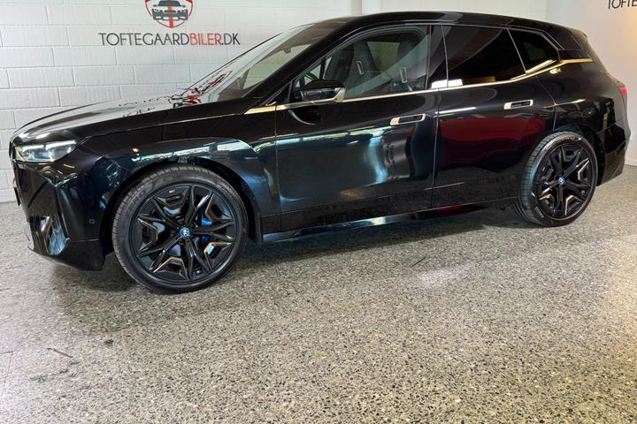 Sort BMW iX fra 2023