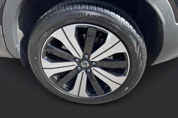 Sort Volvo XC40 fra 2023