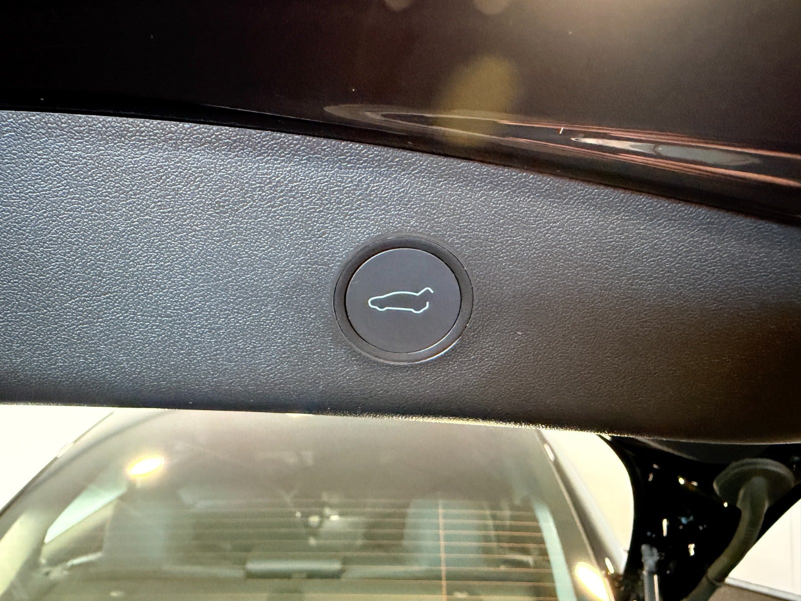 Sort Tesla Model 3 fra 2022