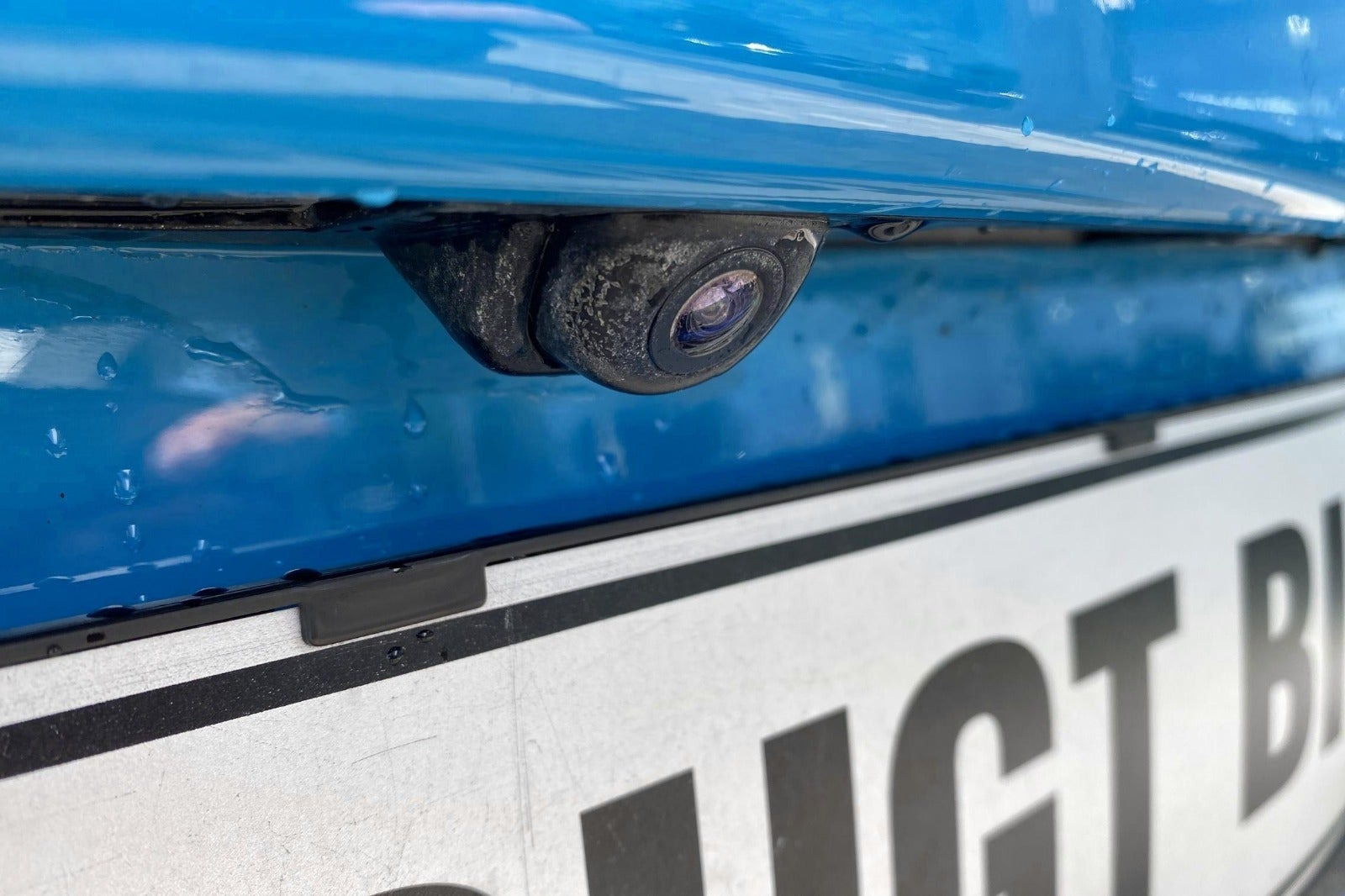 Blå Hyundai Kona fra 2022