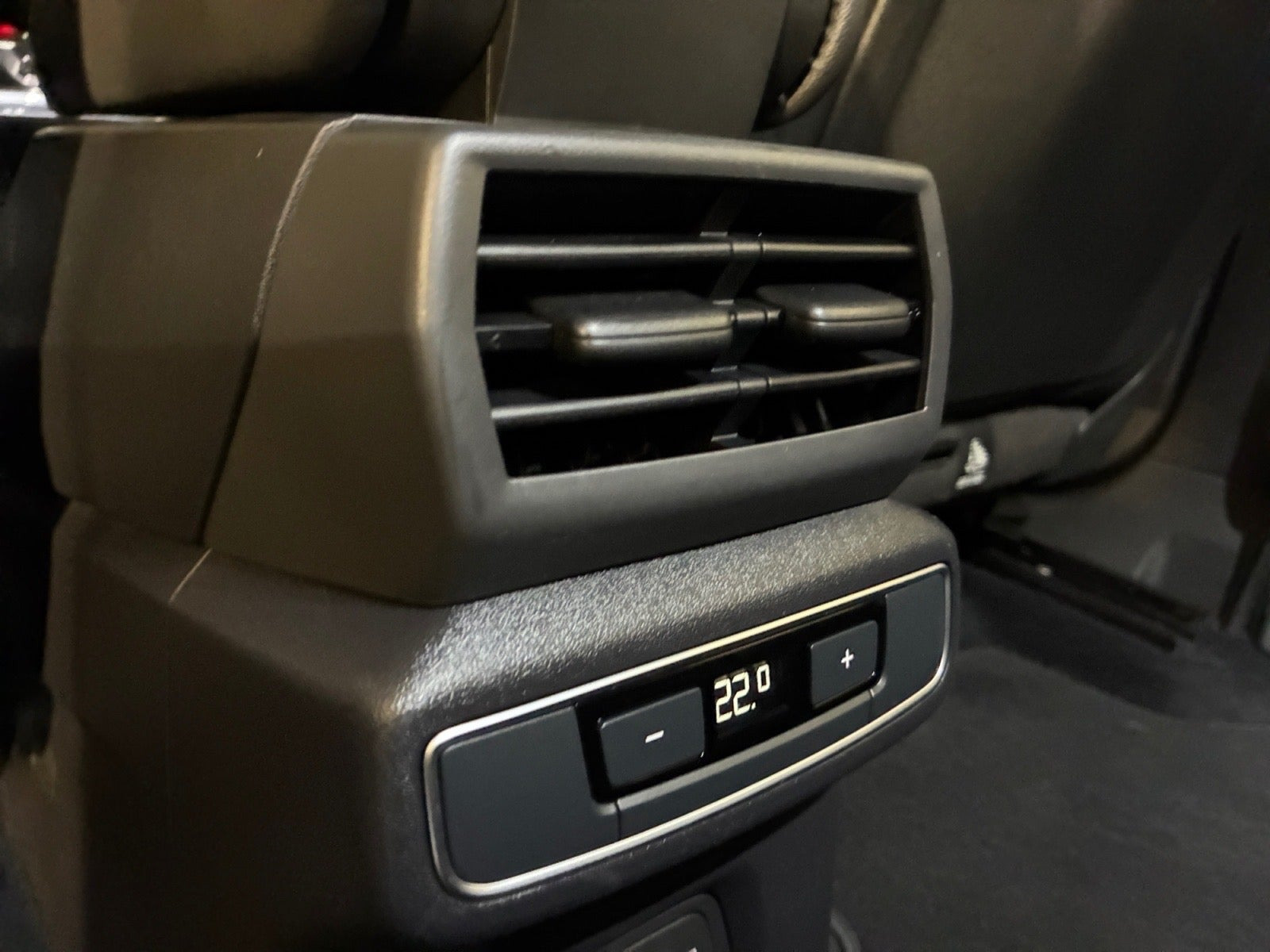 Sort Audi Q4 e-tron fra 2024